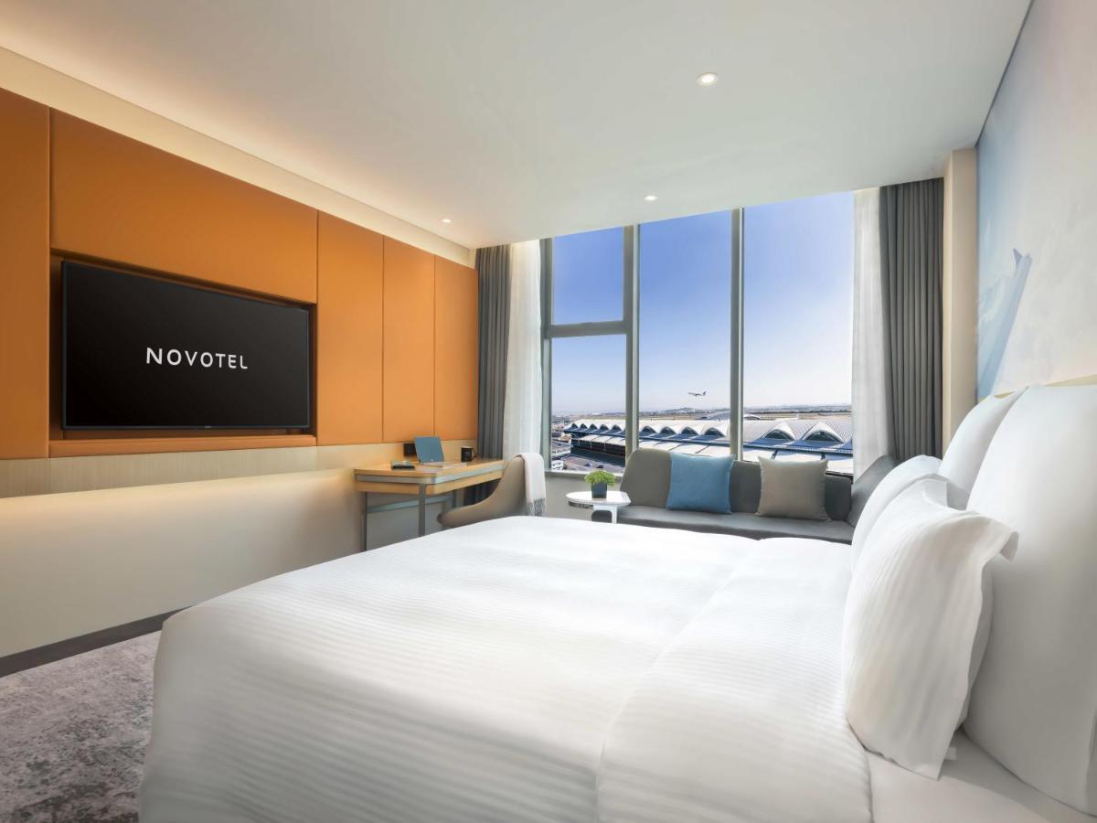Novotel Guangzhou Baiyun Airport - Canton Fair Free Shuttle Bus & Official Registration Agency المظهر الخارجي الصورة