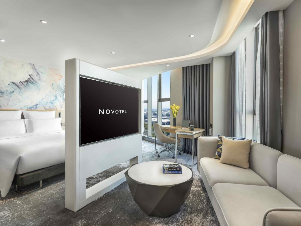 Novotel Guangzhou Baiyun Airport - Canton Fair Free Shuttle Bus & Official Registration Agency المظهر الخارجي الصورة
