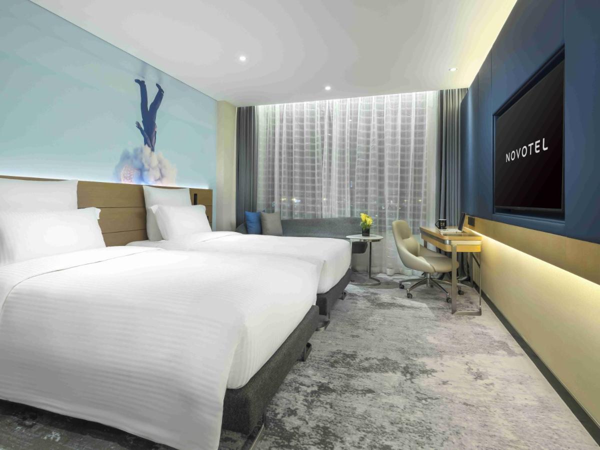 Novotel Guangzhou Baiyun Airport - Canton Fair Free Shuttle Bus & Official Registration Agency المظهر الخارجي الصورة