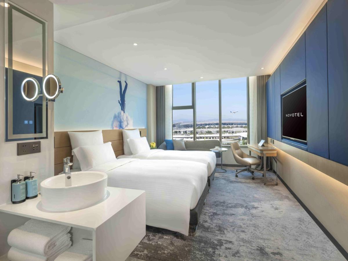 Novotel Guangzhou Baiyun Airport - Canton Fair Free Shuttle Bus & Official Registration Agency المظهر الخارجي الصورة