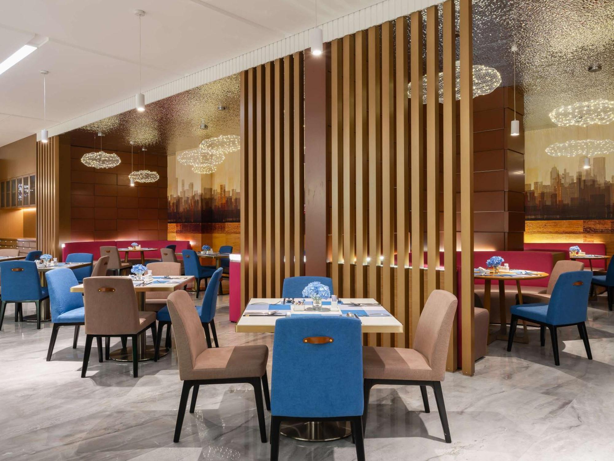 Novotel Guangzhou Baiyun Airport - Canton Fair Free Shuttle Bus & Official Registration Agency المظهر الخارجي الصورة